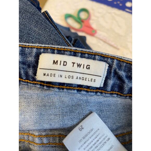 Michelle by Commune women's 29 blue jeans mid rise twig light wash distressed - Picture 9 of 12